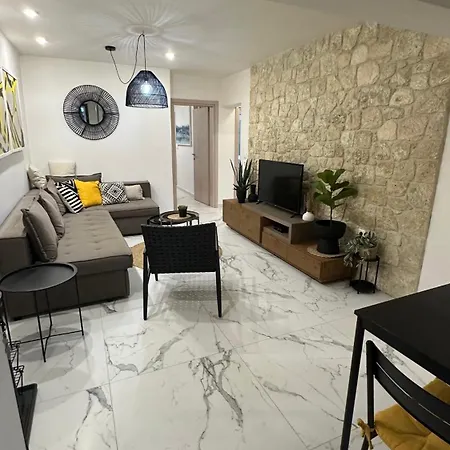 Daire Marko's Place *